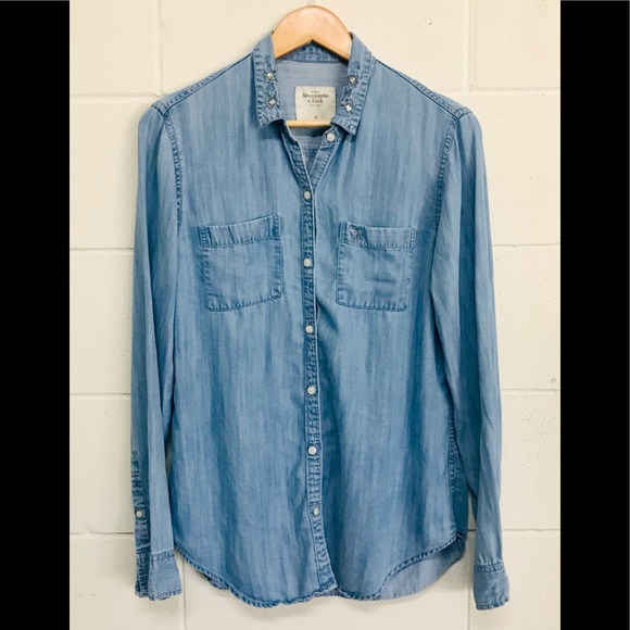 Abercrombie & Fitch Tops - Abercrombie & Fitch Denim Stone Collar Shirt/M